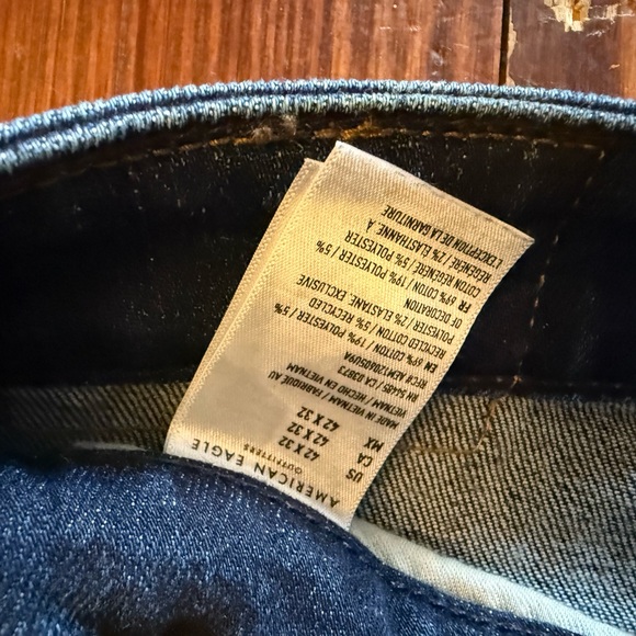 American Eagle Outfitters Blue Slim Jeans with Faded Pattern - Picture 5 of 5